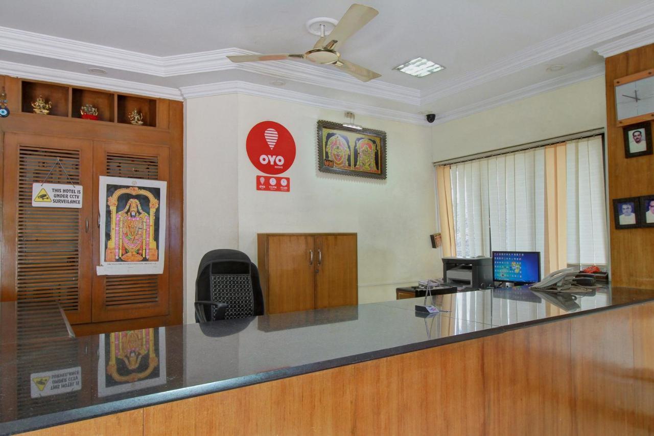 Oyo 968 Hotel Poigai Chennai Exterior photo